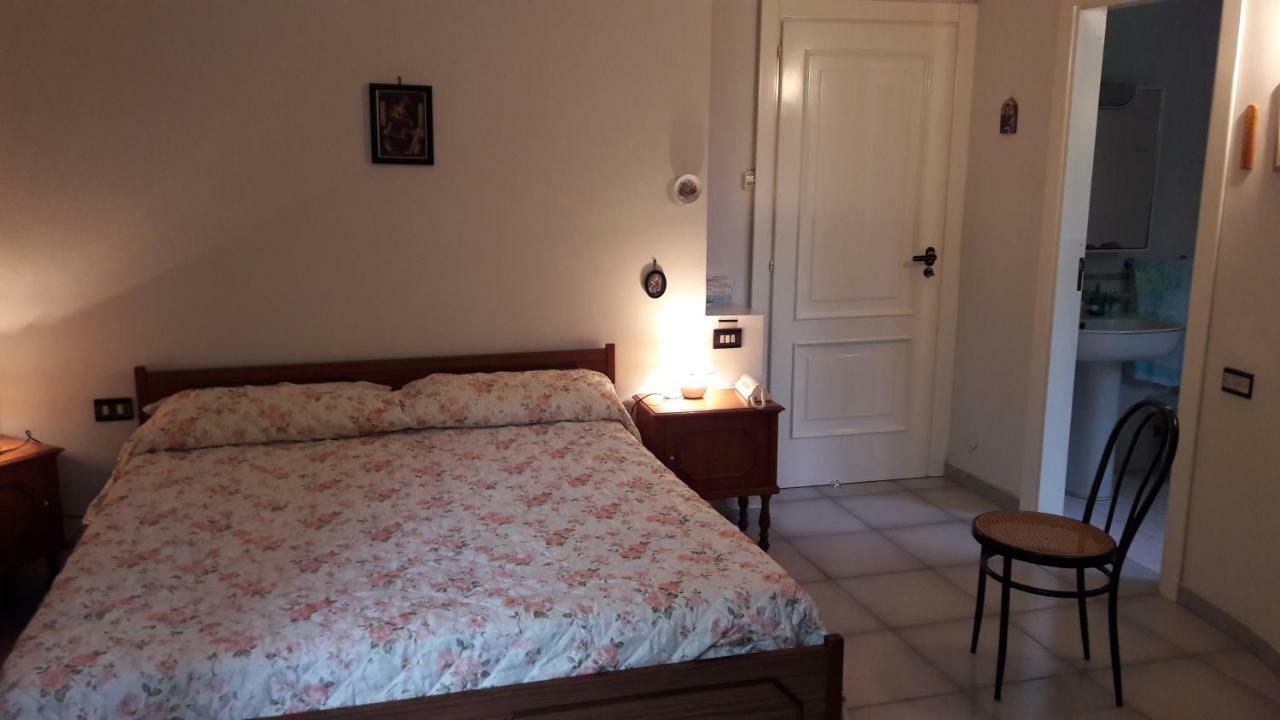 B&B Sun Garden Montoro Inferiore 外观 照片